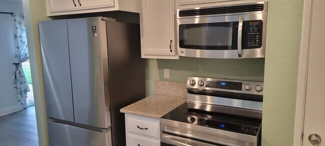 Building Photo - 1157 Socorro Way