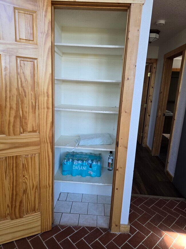 Building Photo - 789 Blackhawk Creek Dr