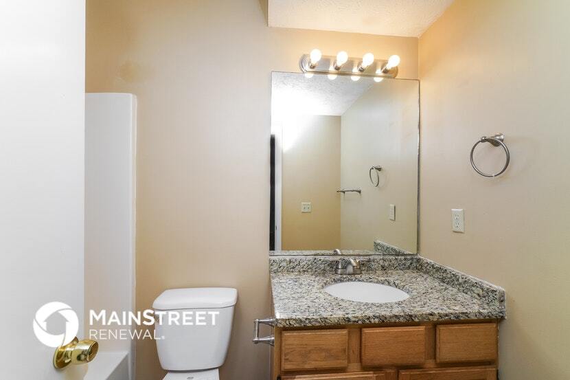 Building Photo - 4005 Chenwood Ln