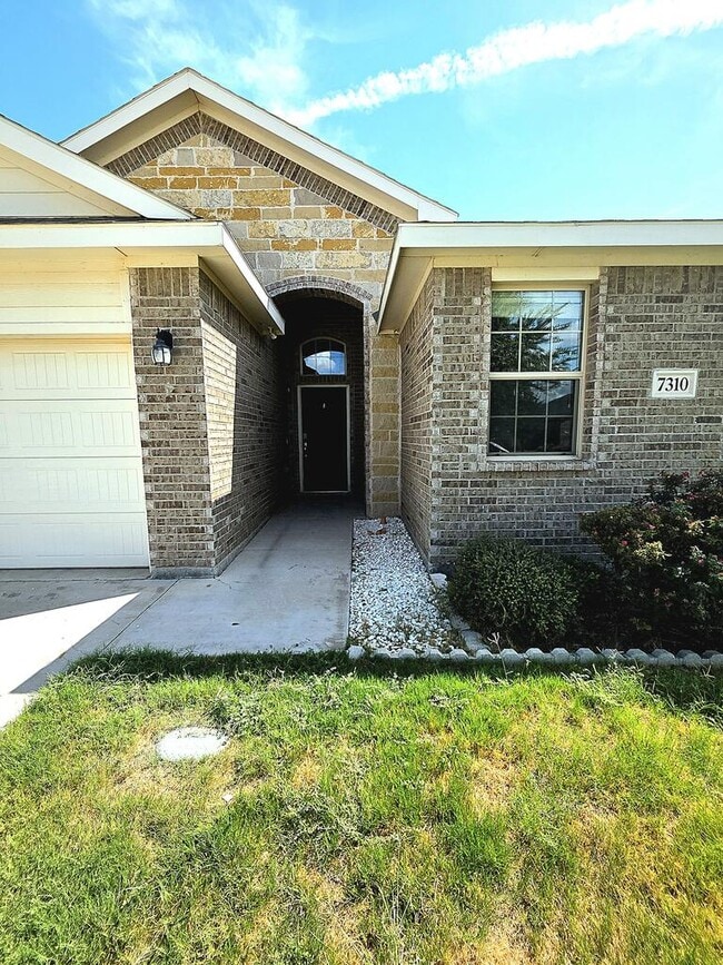 Building Photo - 7310 Fossell Ranch Rd