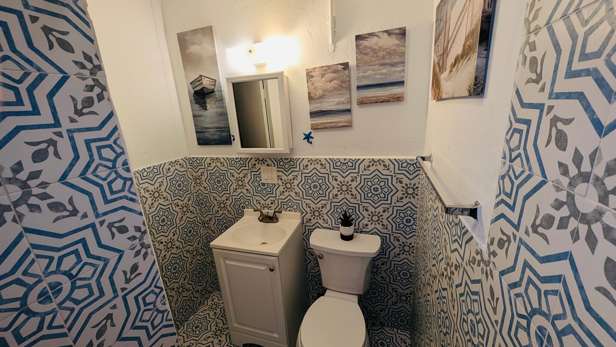 Building Photo - 1906 Rodman St