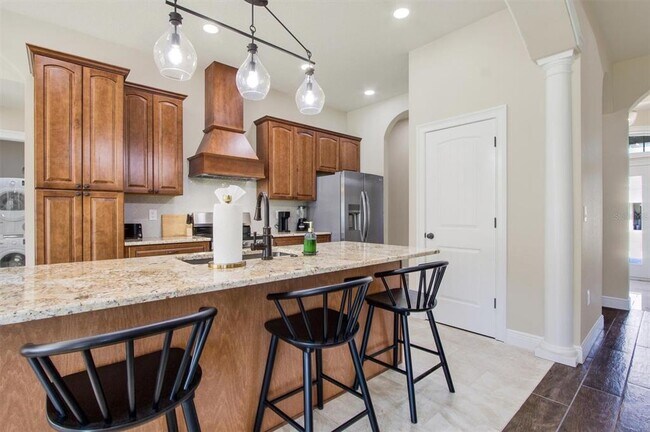 Building Photo - 6028 Sundown Dr