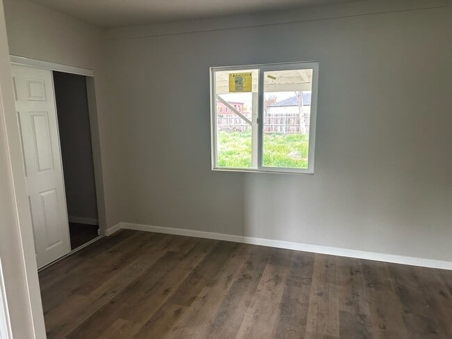 Building Photo - 1724 McKinley Ave