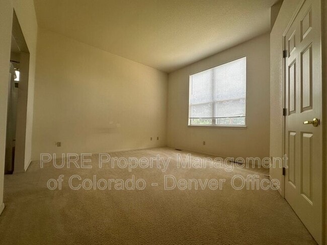 Building Photo - 9705 W Powers Cir