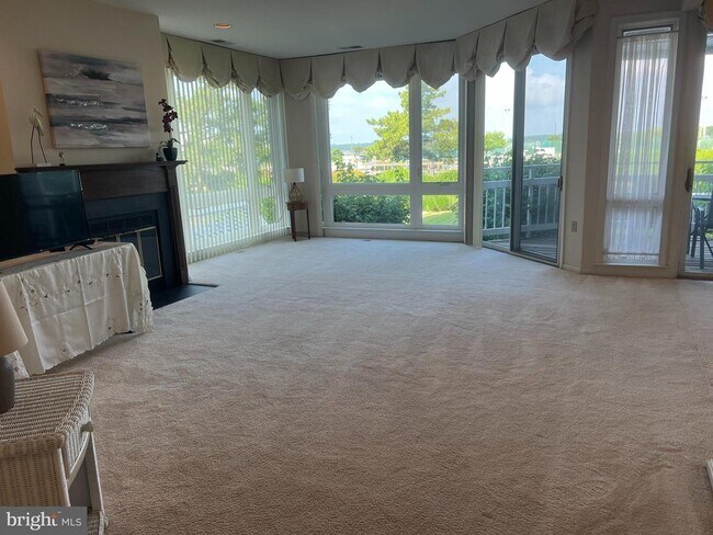 Building Photo - 110 Oyster Cove Dr