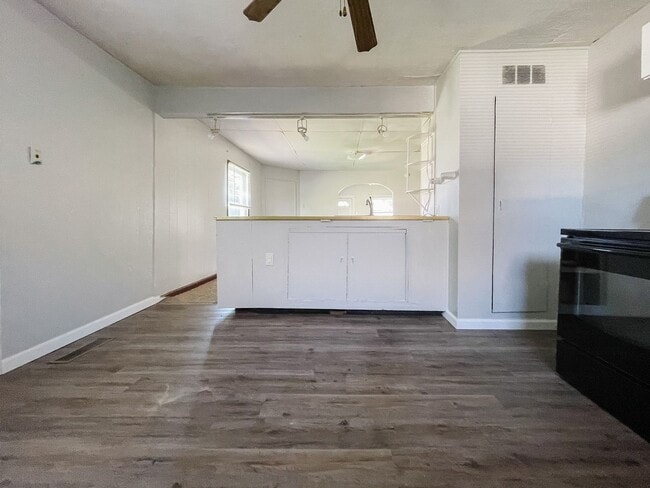 Building Photo - Beautiful Home in Richmond!