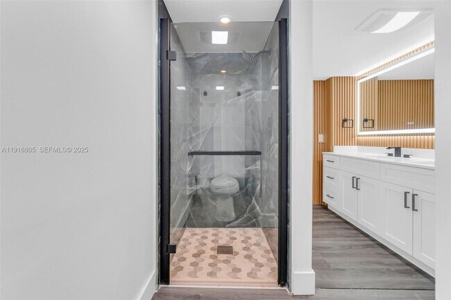 Building Photo - 3589 S Ocean Blvd