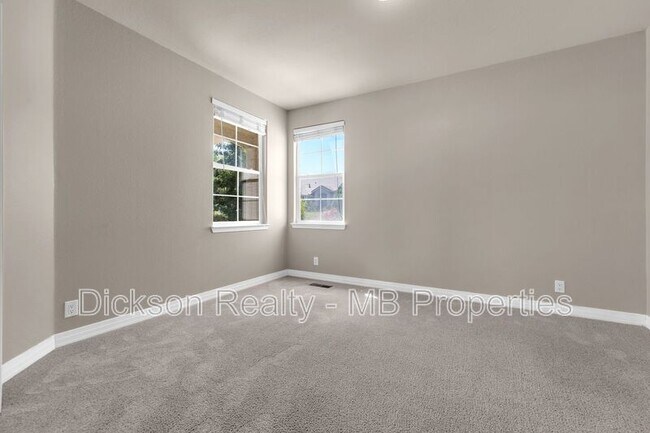 Building Photo - 7117 Heatherwood Dr
