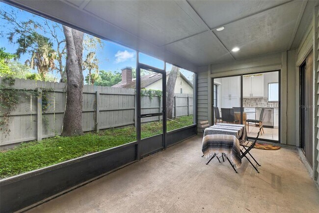 Building Photo - 4404 Oak Harbor Dr