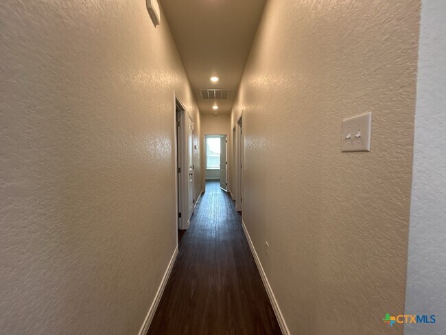 Building Photo - 5110 Rose Gdn Lp