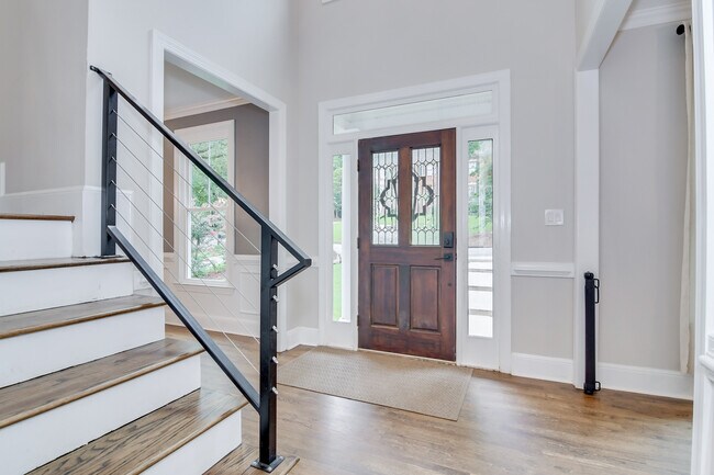 Building Photo - 3557 Stevens Way