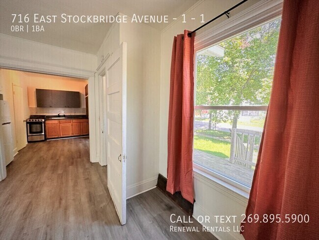 Building Photo - 716 E Stockbridge Ave