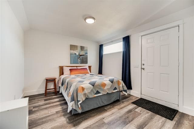 Building Photo - 633 Rose Garden Dr