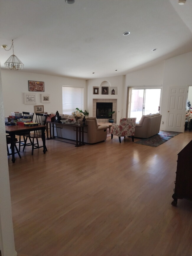 Building Photo - 774 S Saguaro Ridge Pl
