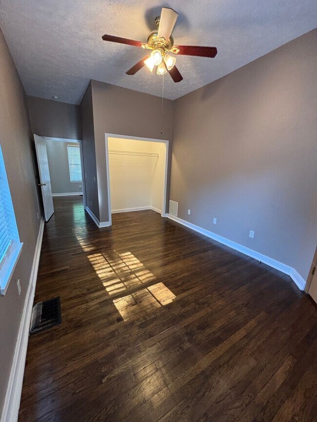 Building Photo - Gorgeous 3 Bed 2 Bath Home Available NOW!!!