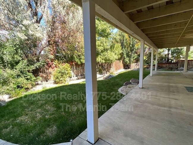 Building Photo - 3245 Marthiam Ave