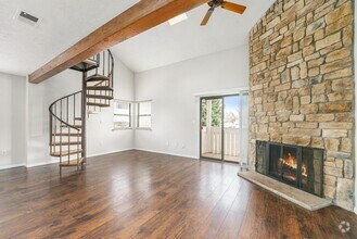Building Photo - Charming 2 Bed, 2 Bath Condo with Loft in ...