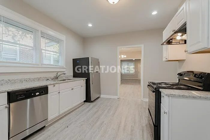 Building Photo - 1005 Pope St