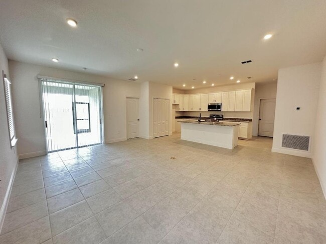 Building Photo - 8808 Cascade Price Cir