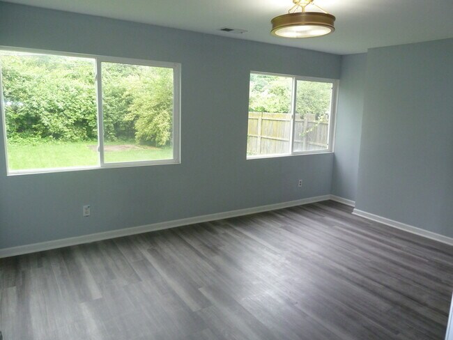 Building Photo - Charming Ranch, 3 bedrooms 2 baths
