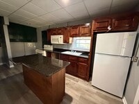 Building Photo - 1 Bedroom, 1 Bathroom - Apartment in Shannon!