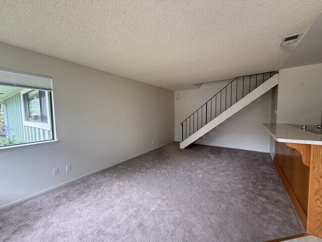 Building Photo - Walk to the Waves: Stylish 2BR in Capitola!