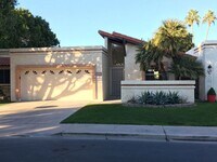 Building Photo - COMING SOON! Adorable 2 Bed 2 Bath Condo i...