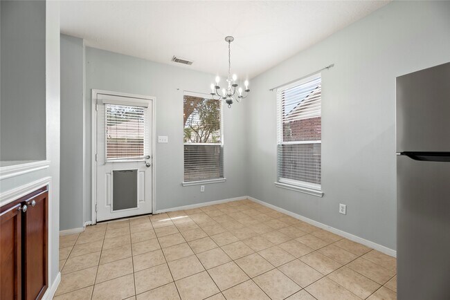 Building Photo - 16127 Spur Canyon Ct