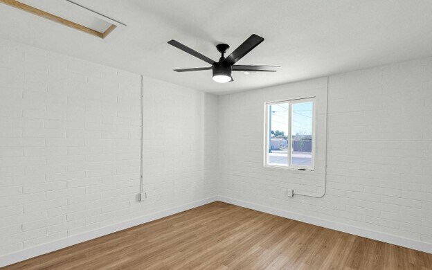 Building Photo - Newly Renovated 2 Bedroom, 1 Bath, with St...