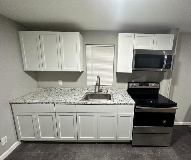 Building Photo - 41 Fayette St