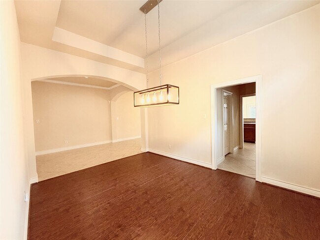 Building Photo - 22015 Rustic Canyon Ln