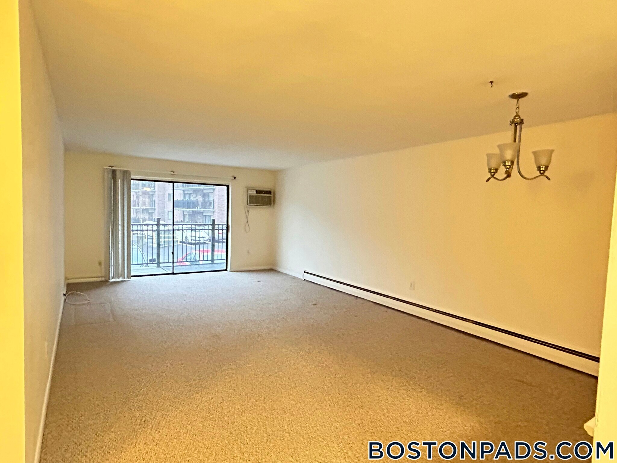 Building Photo - 245 Main St