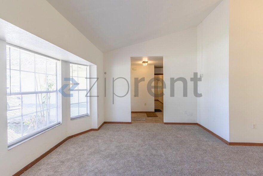 Building Photo - 7458 Carillon Ave