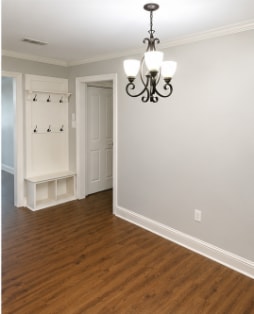 Dining - 13235 Country Park Ave