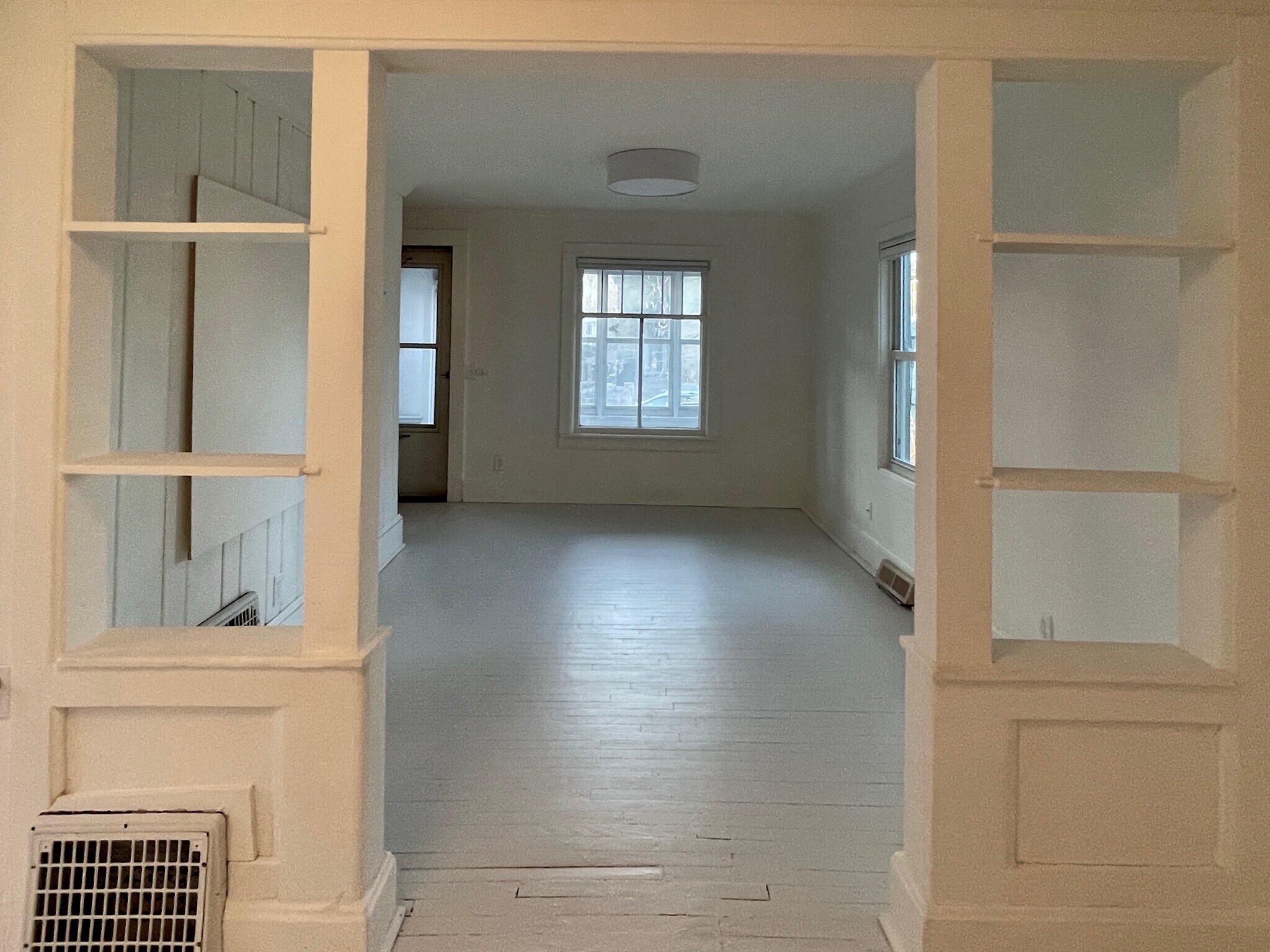 Building Photo - 1205 3rd St NE
