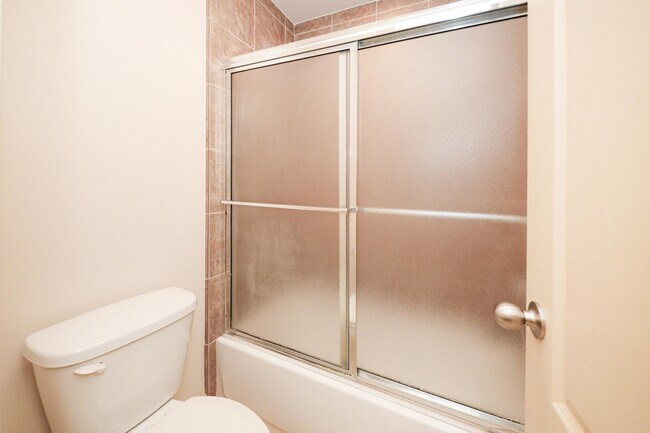 Building Photo - 10510 Sandia Dr