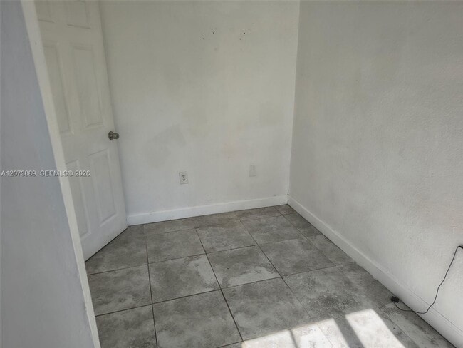 Building Photo - 230 NW 64th St