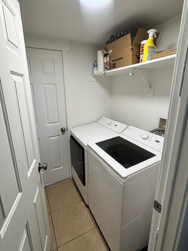 Building Photo - Immaculate Fully Remodeled Orem Home for Rent