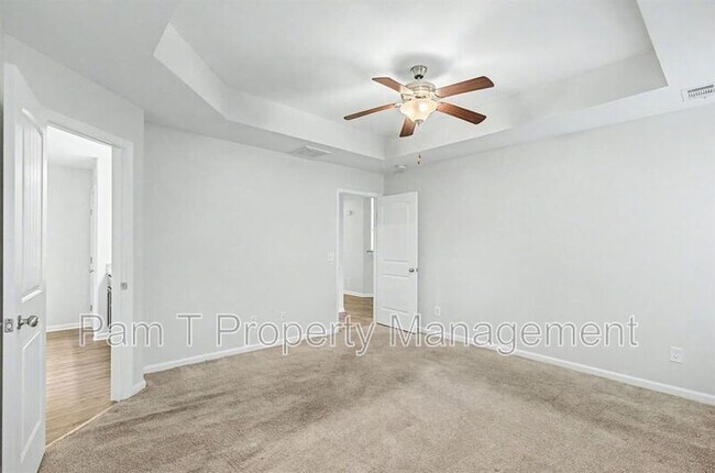 Building Photo - 20 Swallow Tail Cir