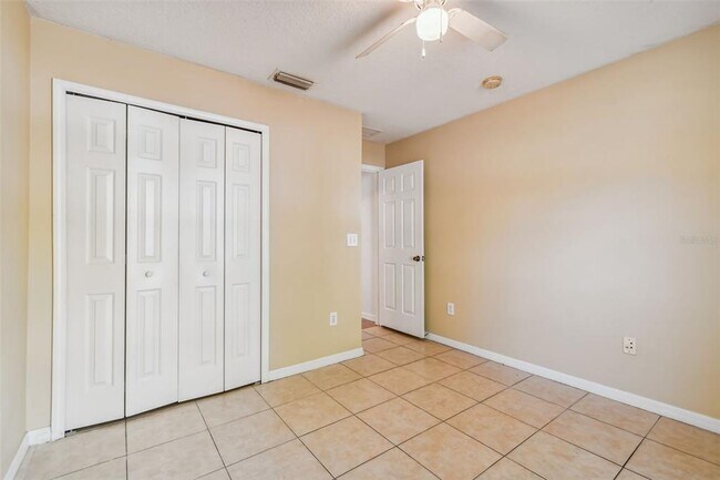 Building Photo - 7956 Carriage Pointe Dr