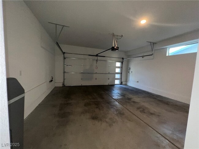 Building Photo - 549 Everett Ridge Ave