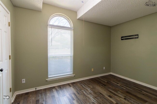 Building Photo - 2224 Sandcastle Rd