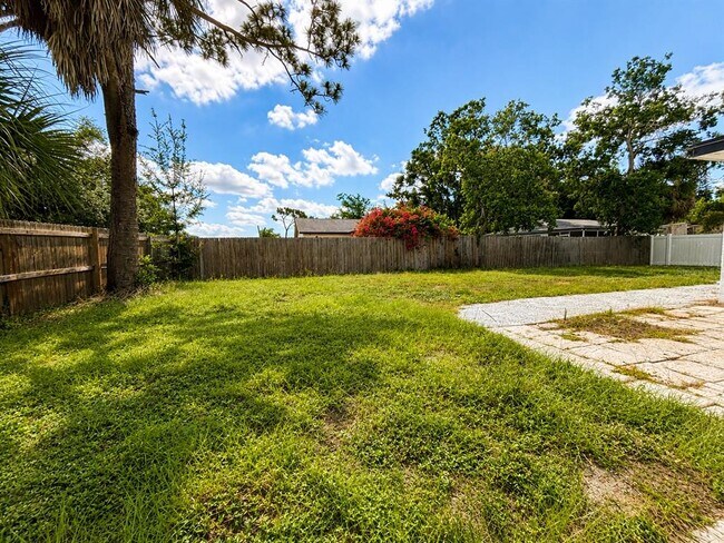 Building Photo - 6391 68th Ln