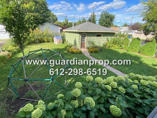 Building Photo - House on Corner Lot Available October 1st, Updated Kitchen/Bath, Fenced Yard, Back Deck, 2 Car Ga...