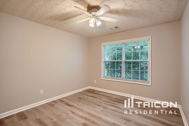 Building Photo - 1593 Great Shoals Cir SE