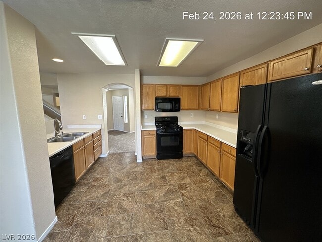 Building Photo - 7712 Sublimity Ave