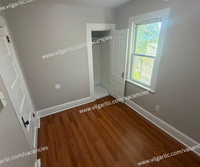 Building Photo - 5025 Tod Ave