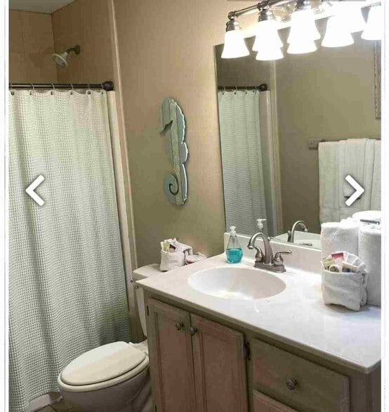 Building Photo - 126 Pike St