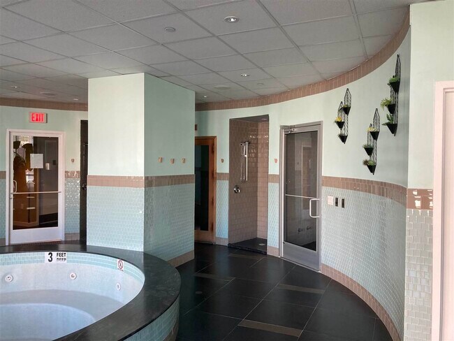 Building Photo - 2 2nd St