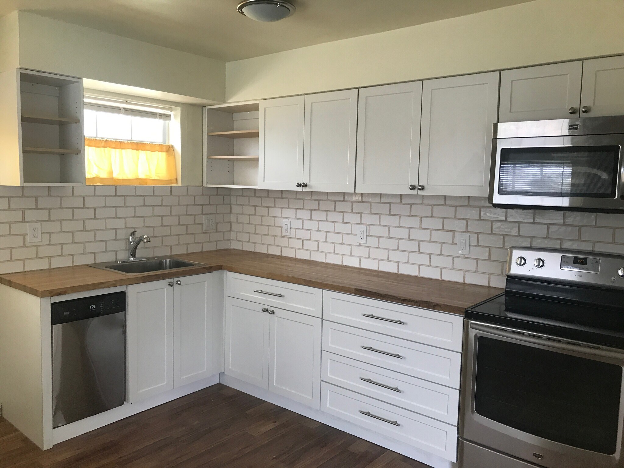 Building Photo - 2435 McKinley St